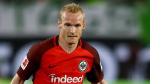 Rode trở lại Eintracht Frankfurt từ Borussia Dortmund với bản hợp đồng trị giá 4 triệu euro